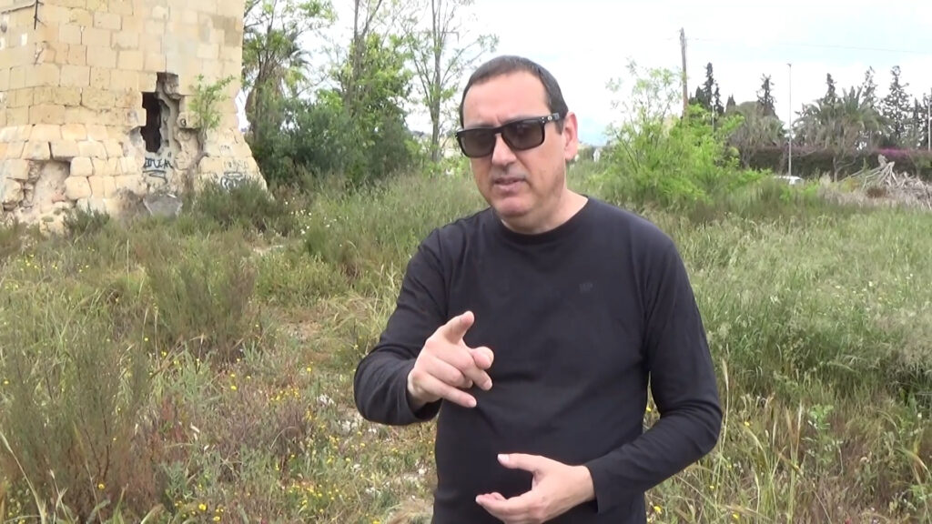 Recorrido por Alicante: el autor in situ.